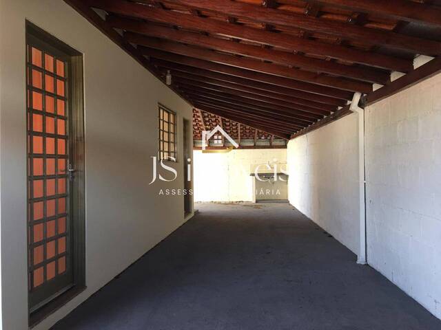 #215 - Casa para Venda em Muzambinho - MG - 2
