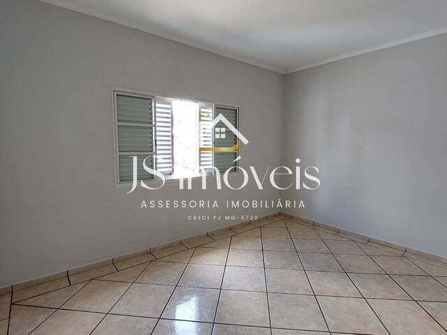 Casa para Locação em Muzambinho - 3