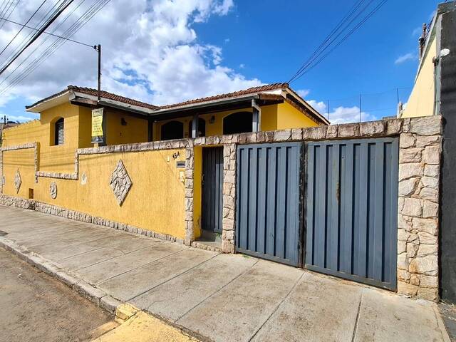 #349 - Casa para Venda em Muzambinho - MG - 1