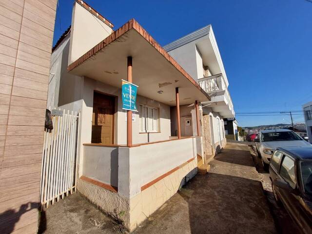 #220 - Casa para Venda em Muzambinho - MG - 1