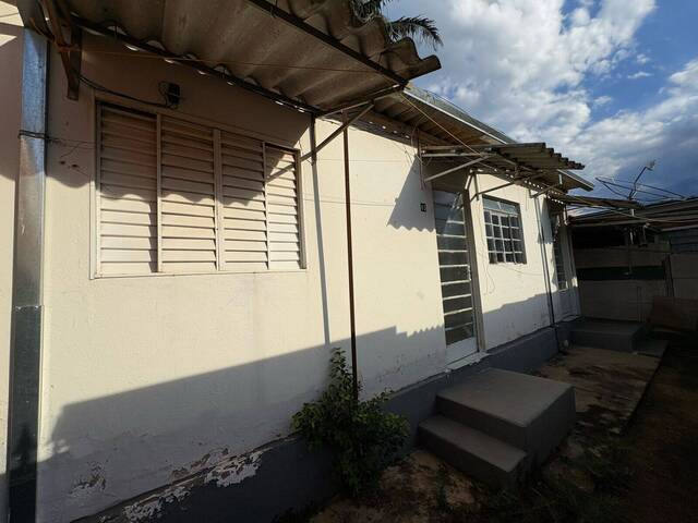 #1154 - Apartamento para Locação em Muzambinho - MG - 1