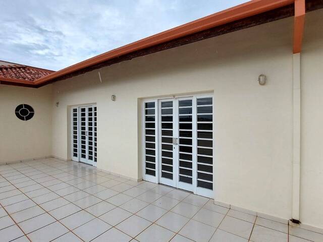 #1106 - Casa para Locação em Muzambinho - MG - 2