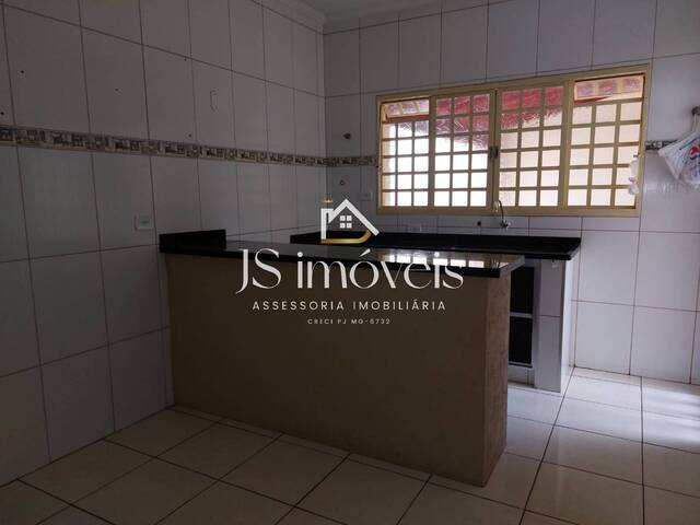 #1060 - Casa para Locação em Muzambinho - MG - 3