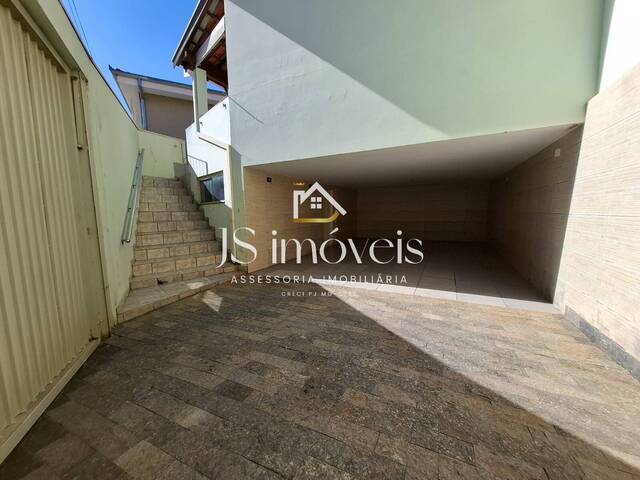 #1043 - Casa para Locação em Muzambinho - MG - 2