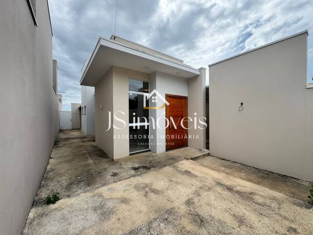 #386 - Casa para Venda em Muzambinho - MG - 2