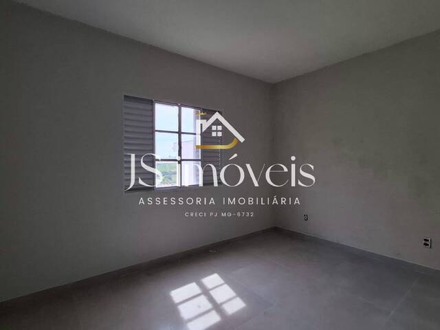 Casa para Venda em Muzambinho - 3
